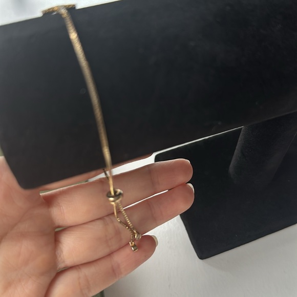 Bundle to get this free choose one - Picture 5 of 8